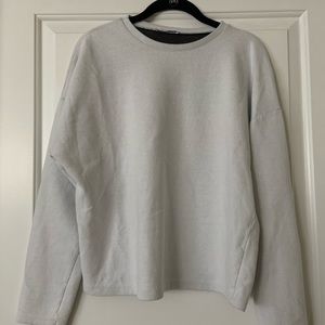 White Pullover/Crewneck